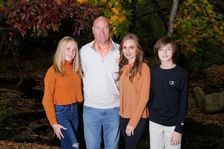 Ricky and his wife Tracy — Tri-City natives